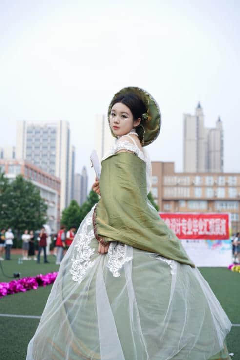 河轻人754.jpg